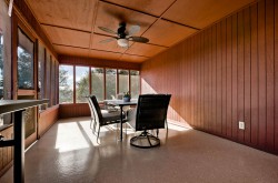 Screened in porch