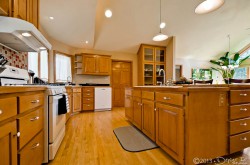 Kitchen image 2